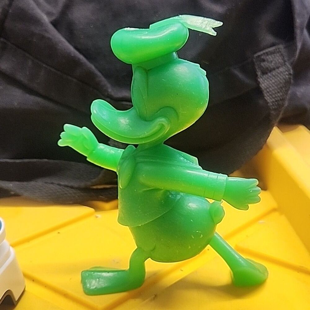 Vintage 1971 Green Donald Duck Hard Plastic Louis Marx Co. Walt Disney Mold - Picture 2 of 3